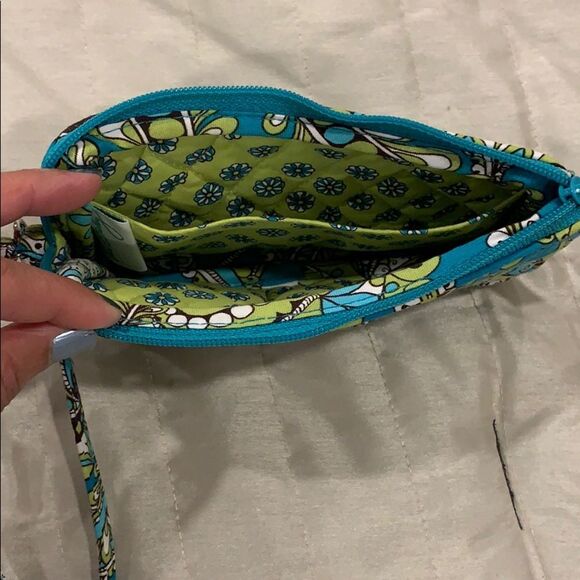 Vera Bradley Aqua Blue Paisley Wristlet – NWOT, Great Find! - Picture 2 of 3
